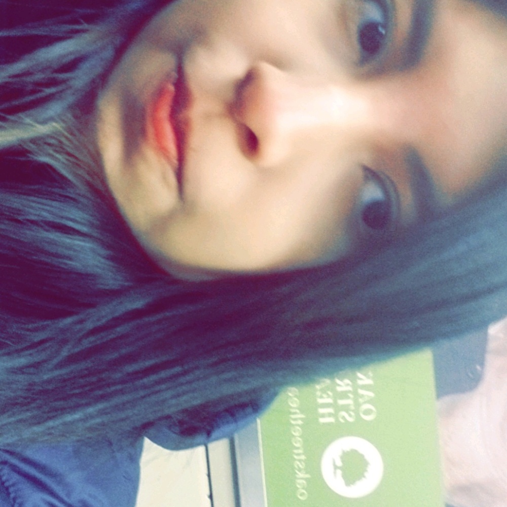 Meet your Posher, Nora